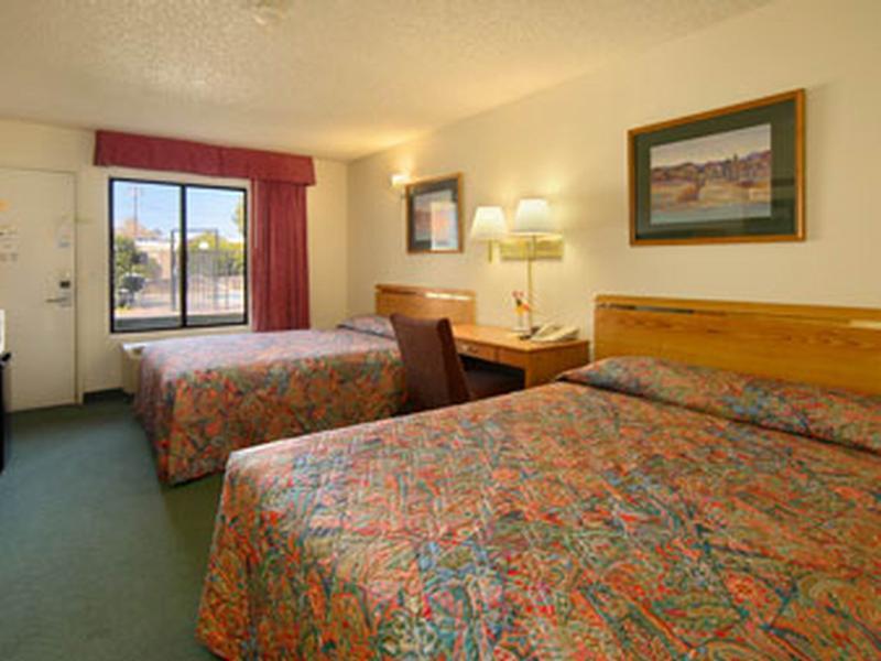 Super 8 By Wyndham Hotel